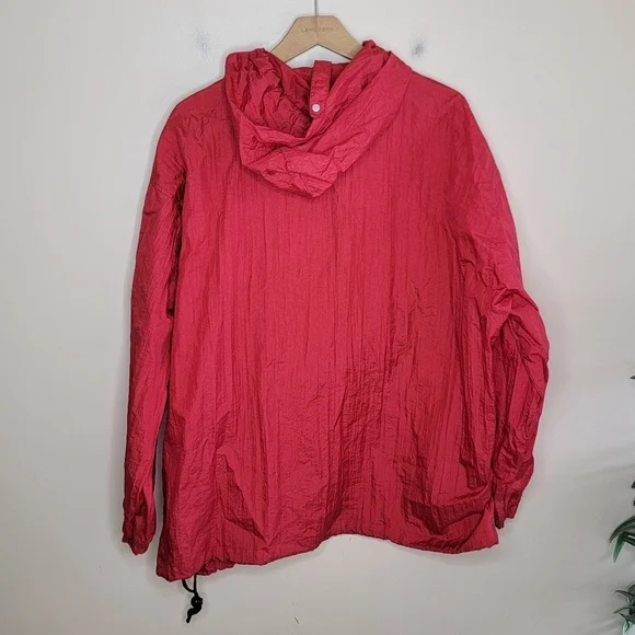 90s Vintage Marlboro | Red Windbreaker Pullover Nylon Jacket Collapses into Bag - Picture 6 of 11